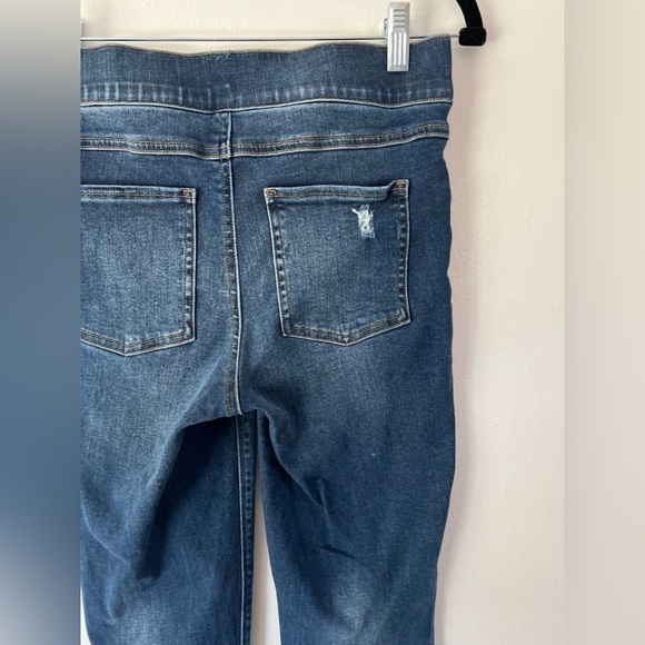 SPANX Distressed Denim Raw Hem Skinny Ankle Length Pull-On Jeans Size Small - Picture 7 of 10